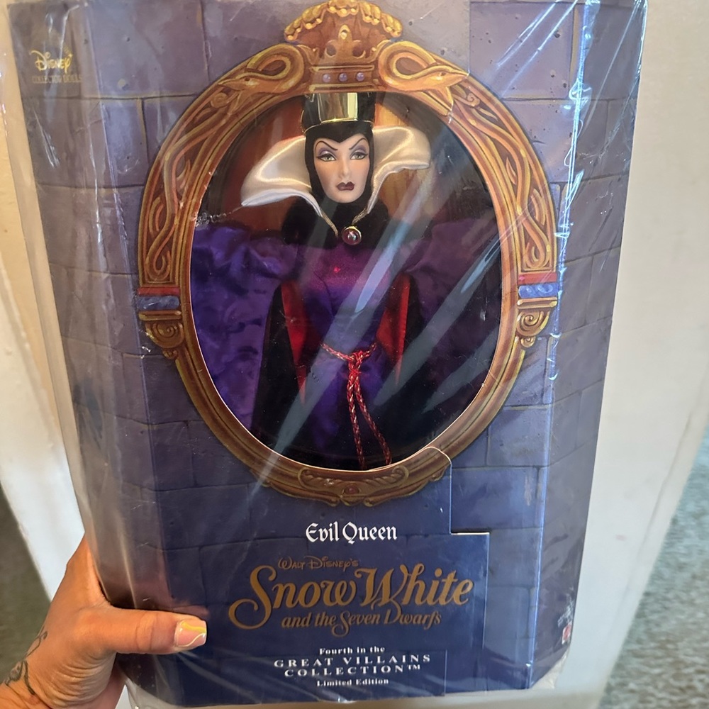 Vintage/Antique Snow White evil queen figure